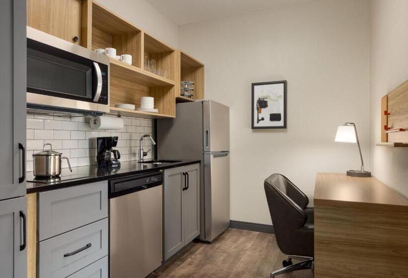 Номер Стандарт, Candlewood Suites Trois Rivières Ouest, An Ihg