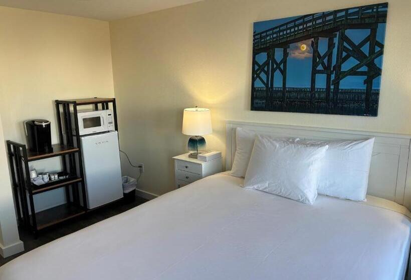 스탠다드 스튜디오, Dock Street Inn
