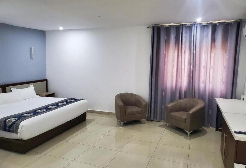 Президентский Люкс, Lagoon Beach Hotel,keta,ghana