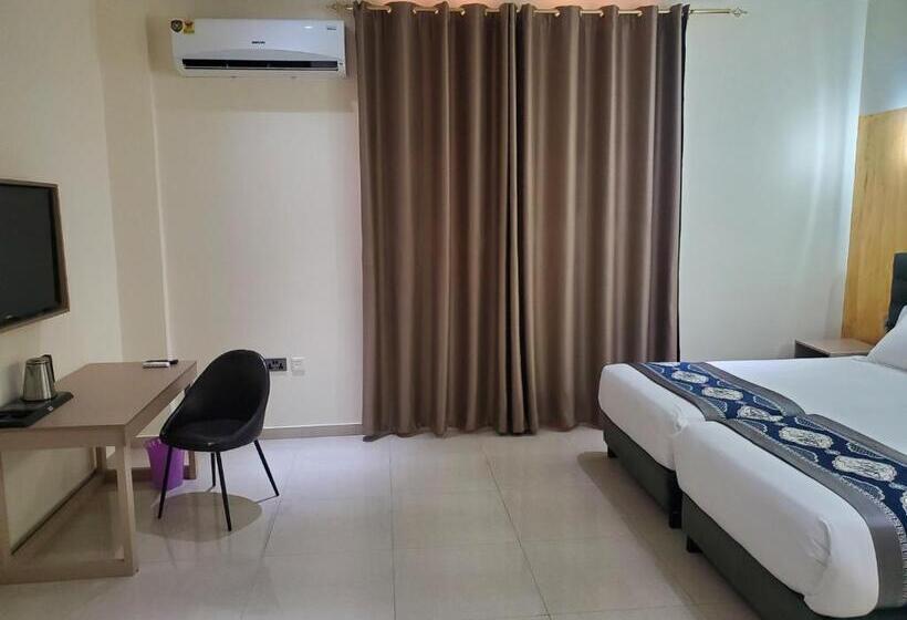 Номер Deluxe, Lagoon Beach Hotel,keta,ghana