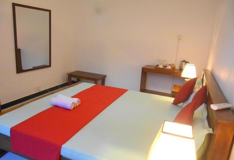 Номер Стандарт Вид на Горы, Cozy Homestay Kandy