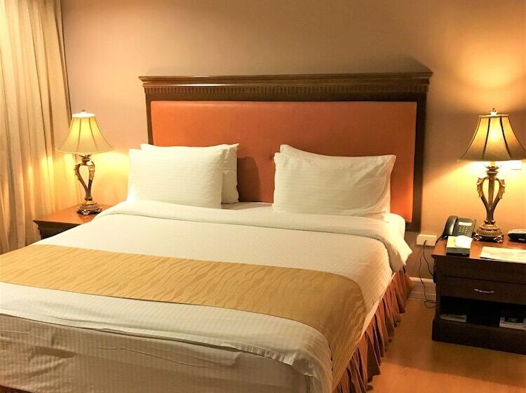 스위트, Savannah Resort