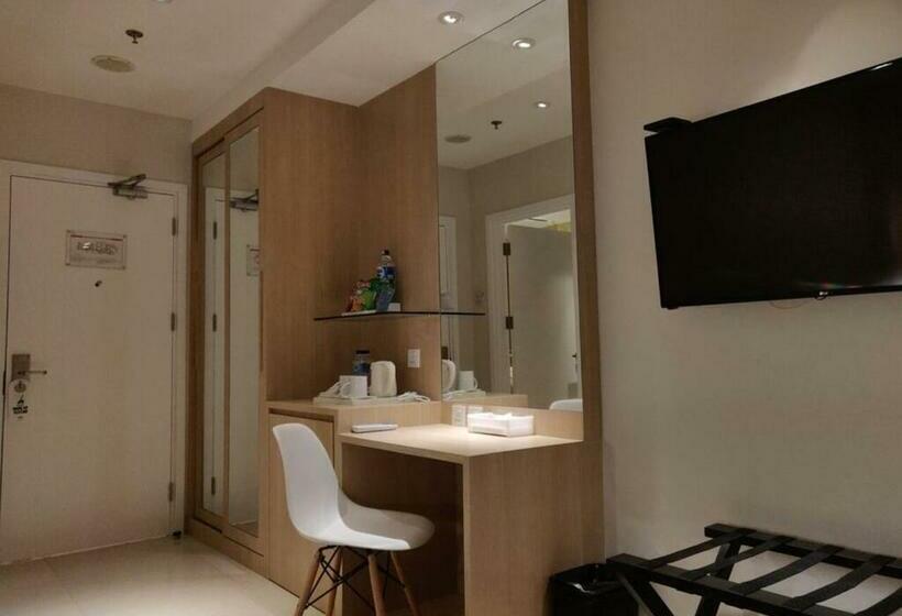 Номер Superior Вид на Море, Astara Hotel Balikpapan