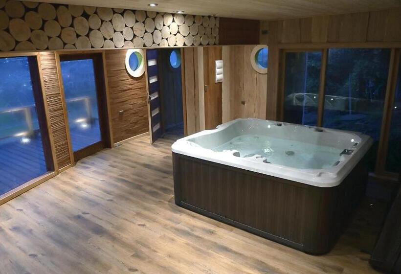 Номер Стандарт с Гидромассажем, Boutique Antukenu