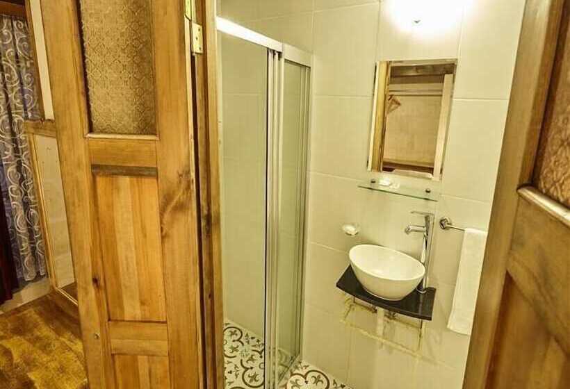 اتاق استاندارد, Melek Lara Butik