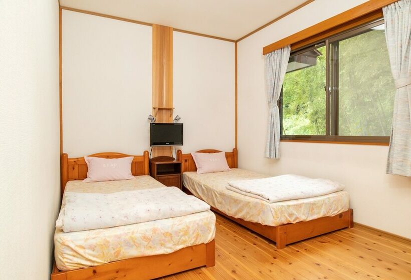 Номер Economy, Youth Guest House Atoma   Hostel
