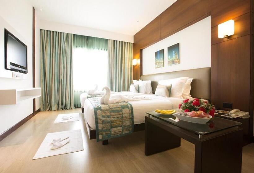 高级大房间, Hash Six Hotels