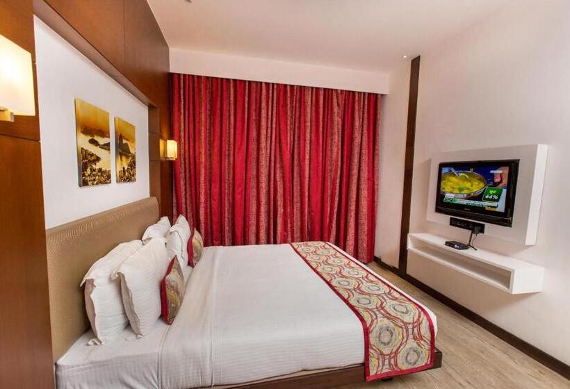 高级大房间, Hash Six Hotels