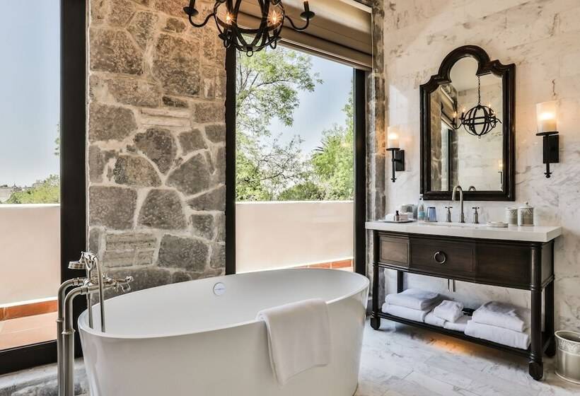 جناح, Banyan Tree Puebla