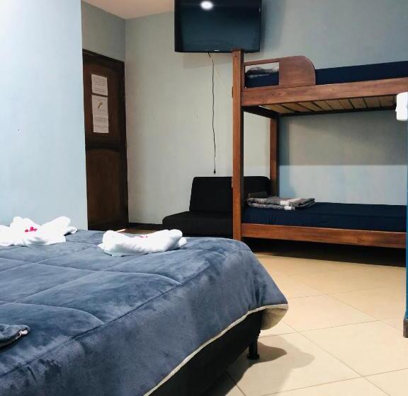 스탠다드 트리플 룸, Lake View Hostel