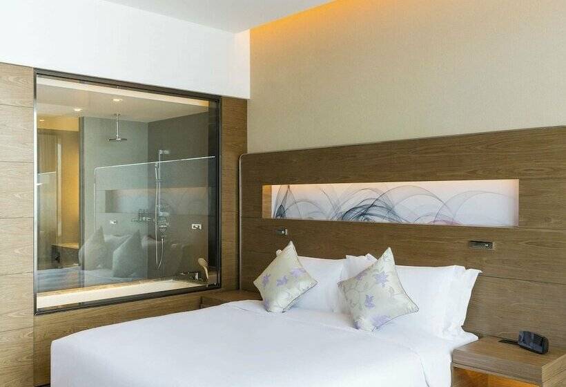 Номер Executive, Novotel Rizhao Suning
