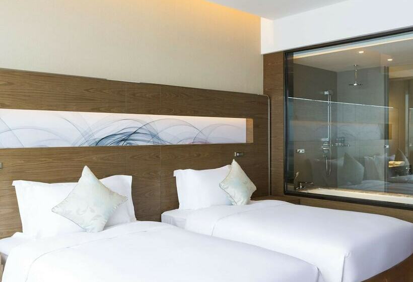 Номер Executive, Novotel Rizhao Suning