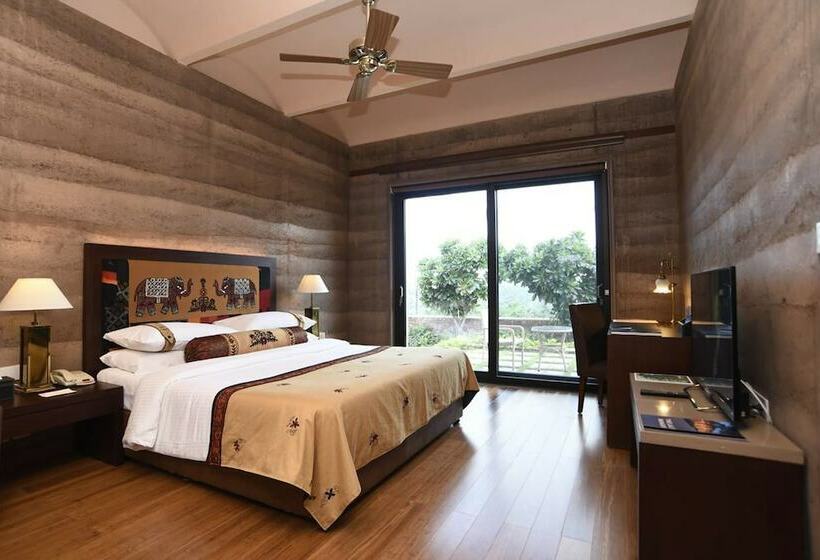 Deluxe Svit, The Lalit Mangar
