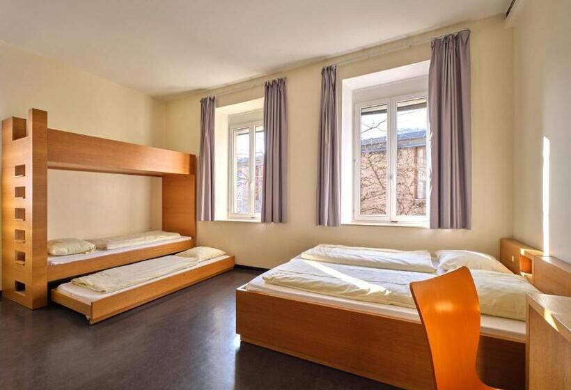 تختخواب در اتاق مشترک, Youth Hostel Schengen / Remerschen