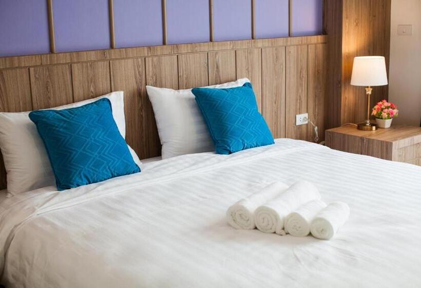 Номер Superior Кровать Кинг, Anchan Laguna Hotel โรงแรมอัญชันลากูน่า