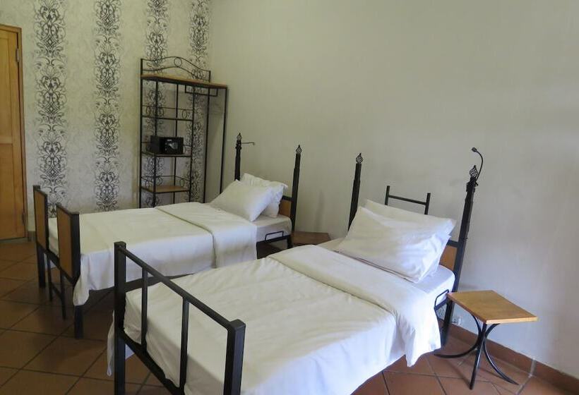 Номер Deluxe, Boulevard Inn Mt Meru