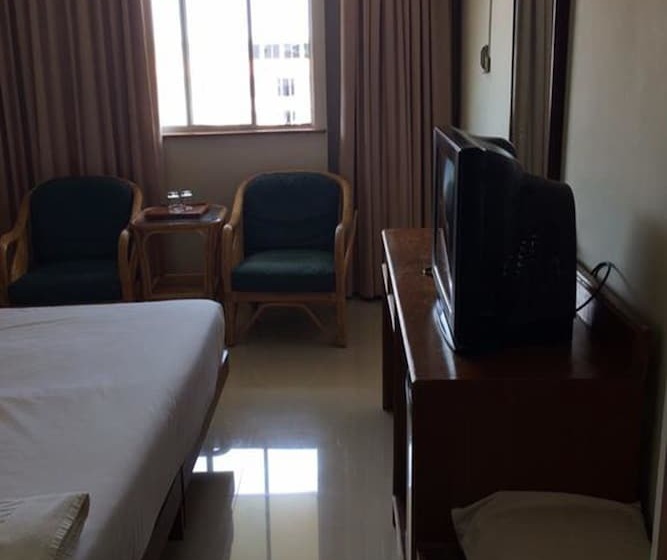Номер Deluxe, Paradorn Inn