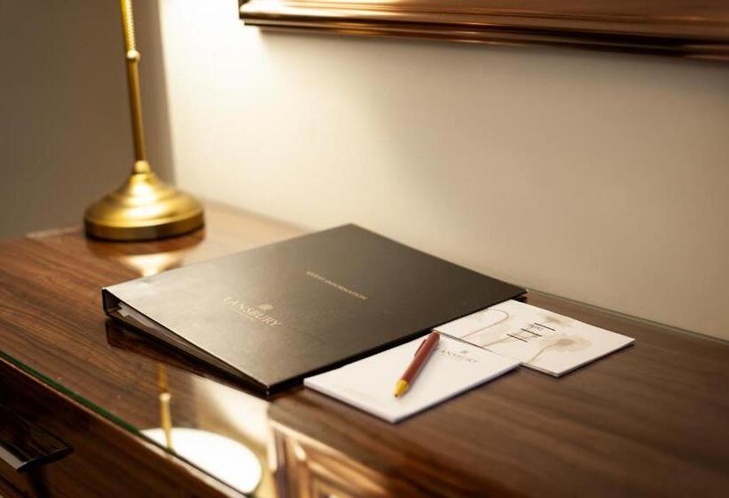 Номер Стандартный с Видом, The Lansbury Heritage A Sunday Hotel   Canary Wharf
