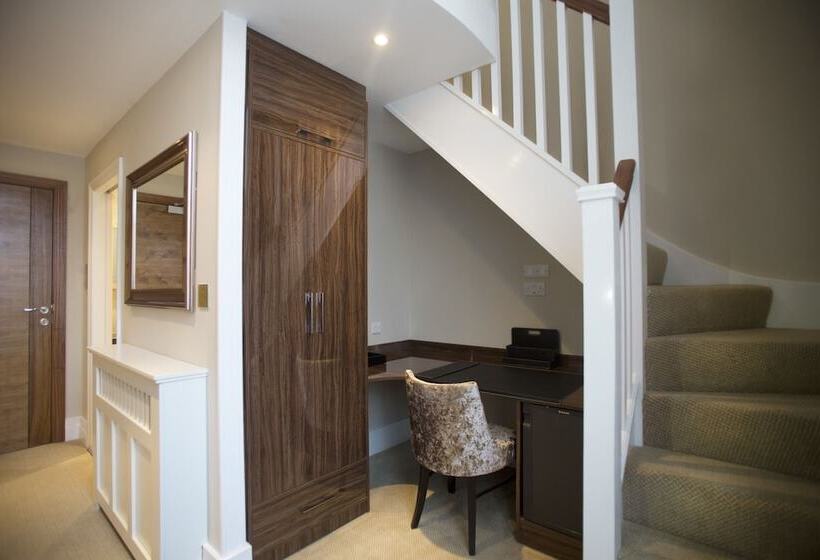 Номер Клуб, The Lansbury Heritage A Sunday Hotel   Canary Wharf