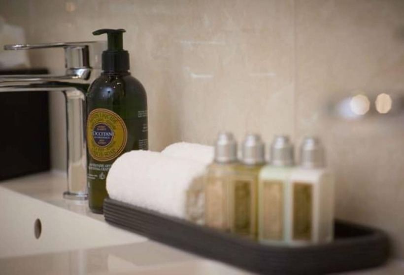 Семейный Номер, The Lansbury Heritage A Sunday Hotel   Canary Wharf