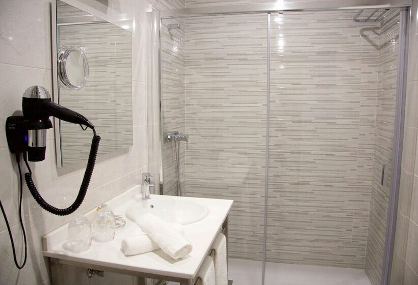 标准单人间, Villa Blanca