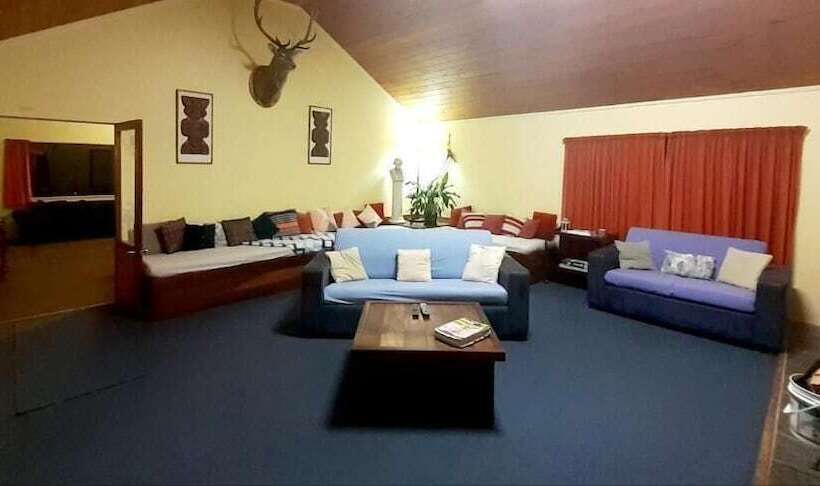 Кровать в Общей Комнате, Tongariro River Retreat
