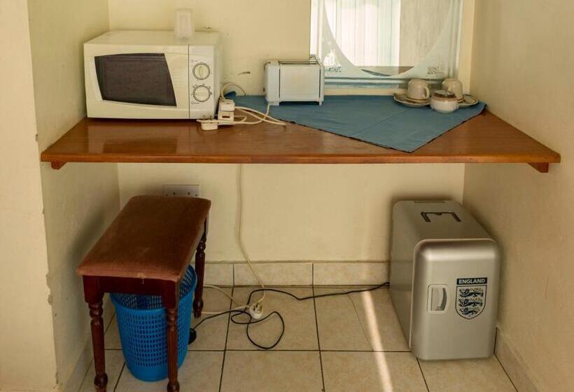 اتاق استاندارد, Sunrise Apartments Hotel Fort Portal