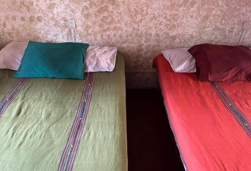 اتاق استاندارد چهارنفره با سرویس بهداشتی مشترک, Cristales De Antigua Hotel Cristal