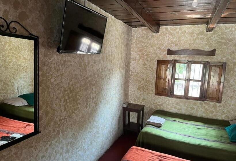 اتاق استاندارد سه تخته با سرویس بهداشتی مشترک, Cristales De Antigua Hotel Cristal