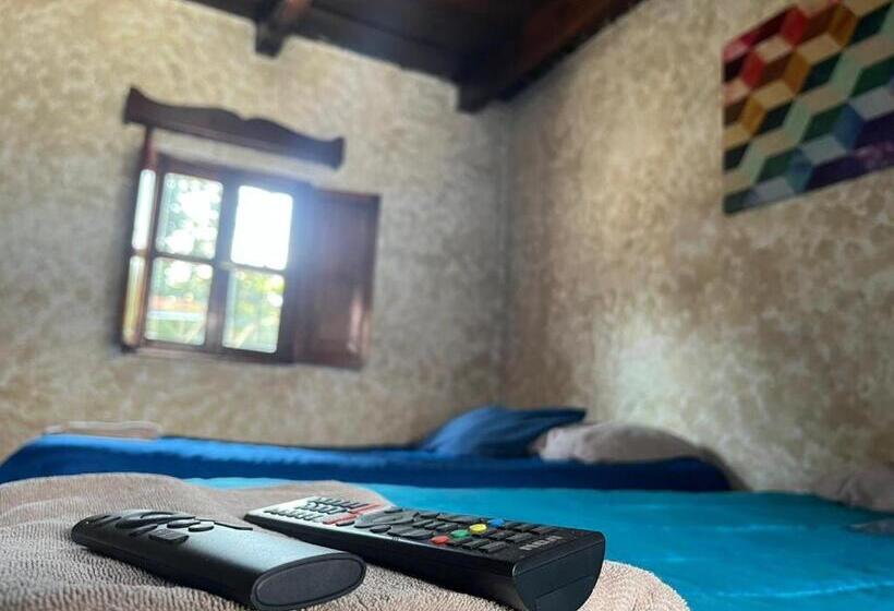 اتاق استاندارد سه تخته با سرویس بهداشتی مشترک, Cristales De Antigua Hotel Cristal