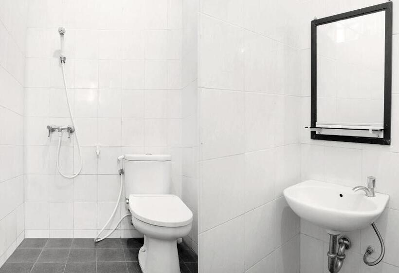 Номер Стандарт, Reddoorz Plus @ Jalan Parangtritis 2