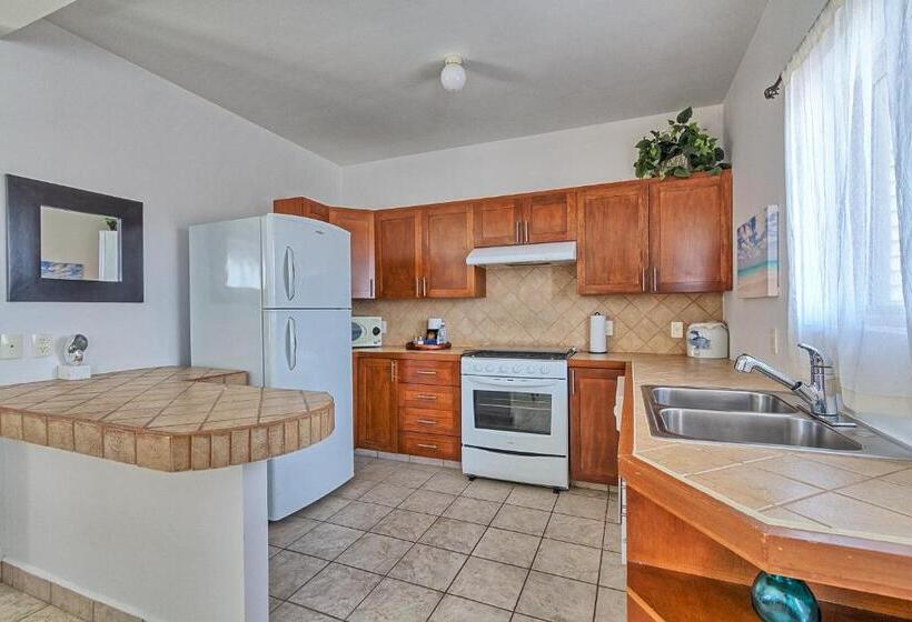 דירת חדר, Laguna Shores Resort