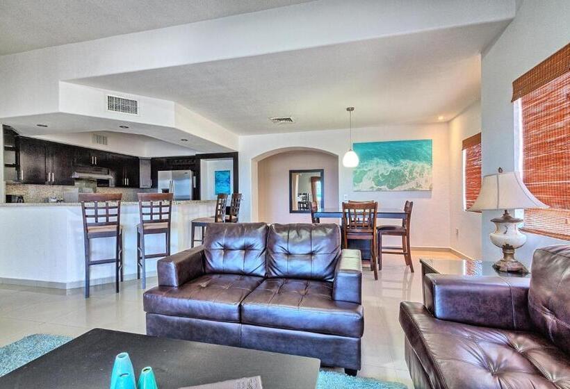 דירת שלושה חדרים, Laguna Shores Resort
