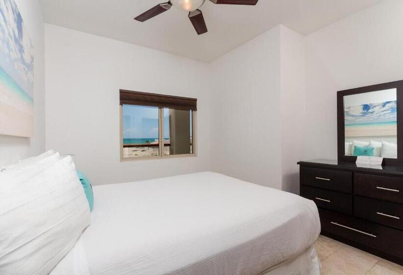 דירת חדר נוף לים, Laguna Shores Resort
