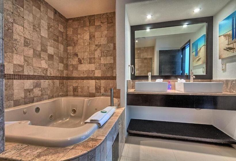 דירת שלושה חדרים, Laguna Shores Resort