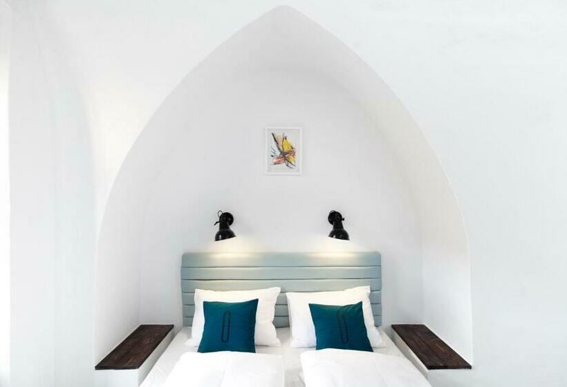 标准间, Long Story Short Hostel & Café