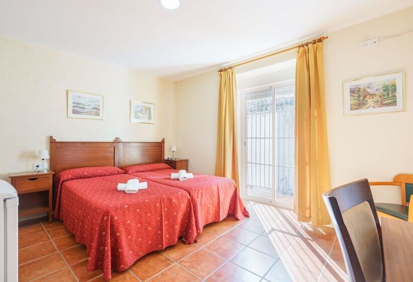 Quarto Quádruplo Estandar, Carlos V Jerez By Vivere Stays
