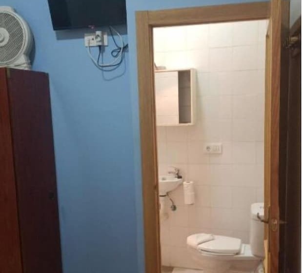 Quarto Individual Basic, Carlos V Jerez By Vivere Stays