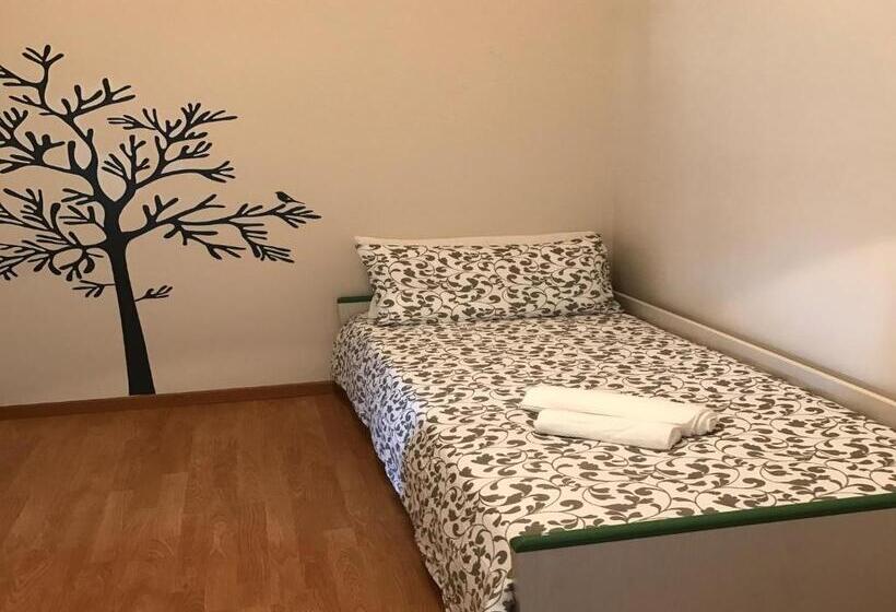 اتاق استاندارد یک نفره, Myroom In Town