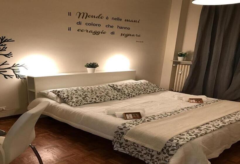 اتاق استاندارد با سرویس بهداشتی مشترک, Myroom In Town
