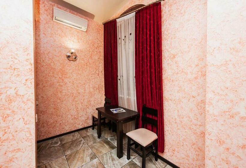 اتاق استاندارد, Mini Hotel Smak