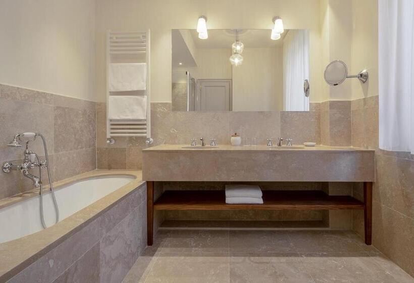 スーペリアールーム, Albergo Posta Marcucci