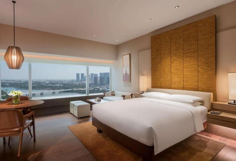 Büyük Çift Kişilik Yataklı Standart Oda, Hyatt Regency Xiamen Wuyuanwan