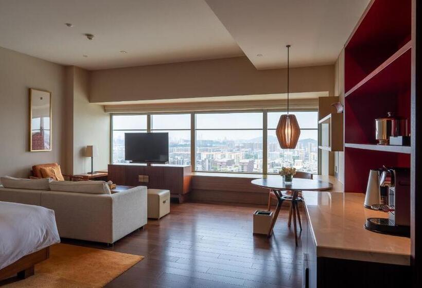 Büyük Çift Kişilik Yataklı Delüks Oda, Hyatt Regency Xiamen Wuyuanwan
