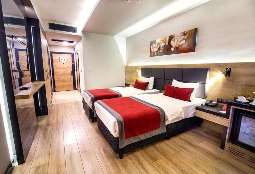 Стандартный Номер Кровать Кинг, Ramada Encore Gebze