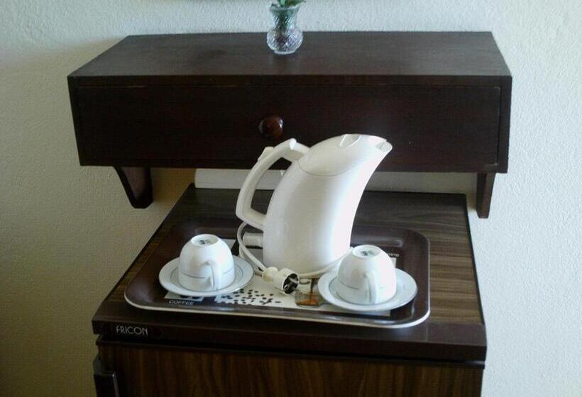 Habitació Triple Estàndard, Guest House Pacifica