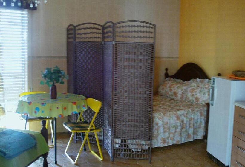 Семейный Номер, Guest House Pacifica
