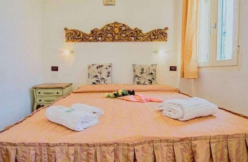 Chambre Triple Standard, Antico Capon
