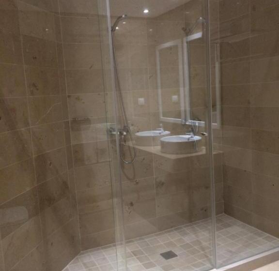 غرفة قياسية رباعية, Ponte Sor