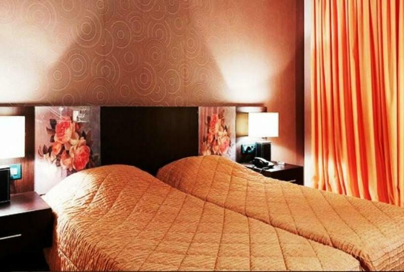 Quarto Estandar, Cezaria